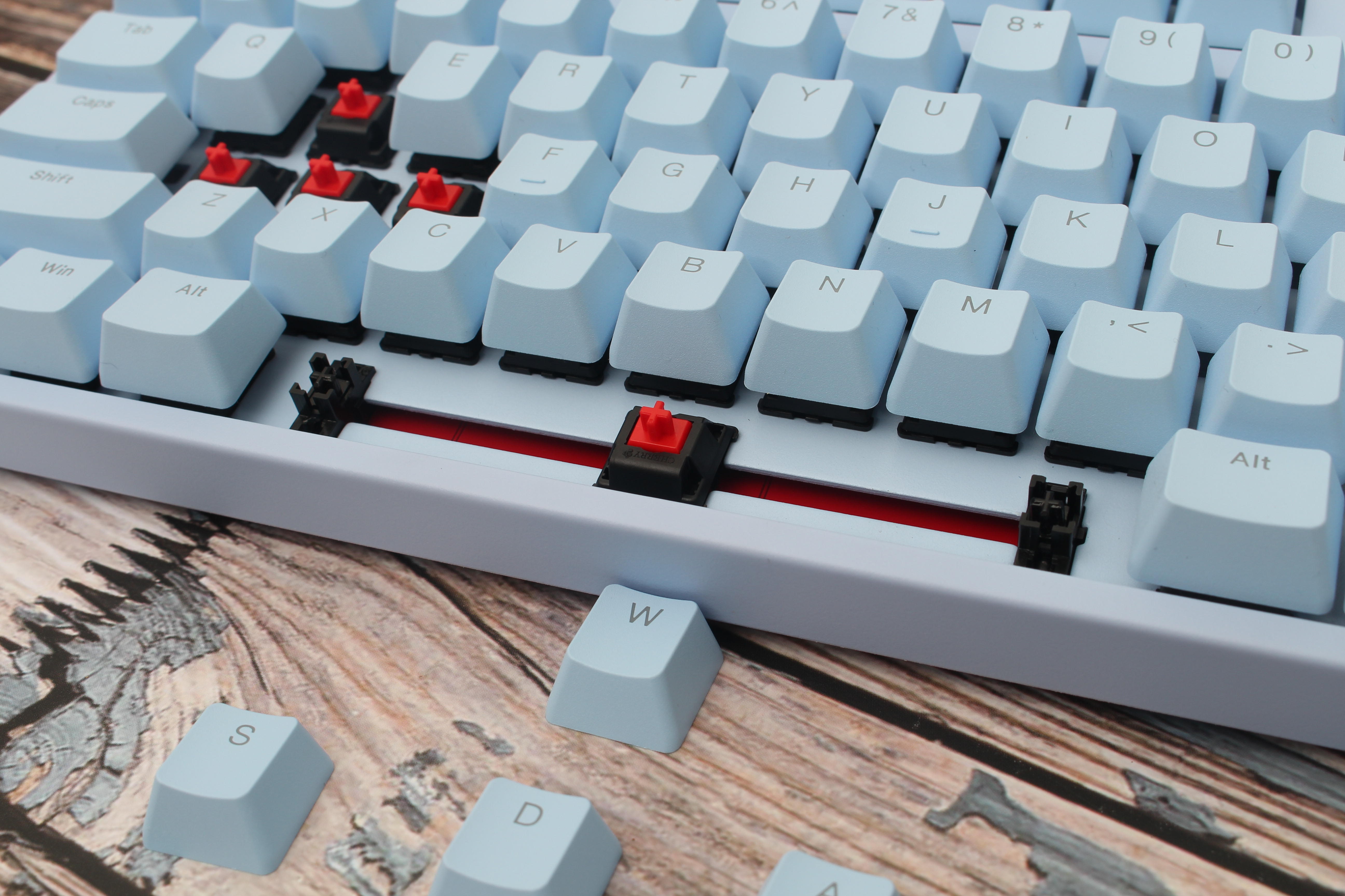 青轴红轴茶轴键盘怎么选,ikbc青轴茶轴黑轴红轴的区别