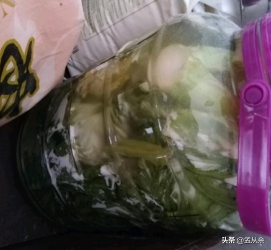 豆角酸菜怎么泡又酸又脆,酸豆角怎么泡又脆又好吃放糯米水