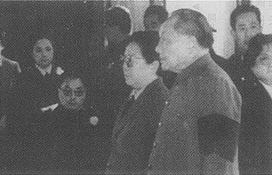 *伯承刘**病逝前真的委托*国锋华**向*小平邓**转述遗嘱?刘太行出面回应