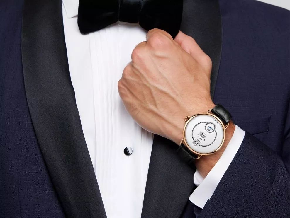 iwc万国还用保养吗,iwc万国表有没有不是机械的