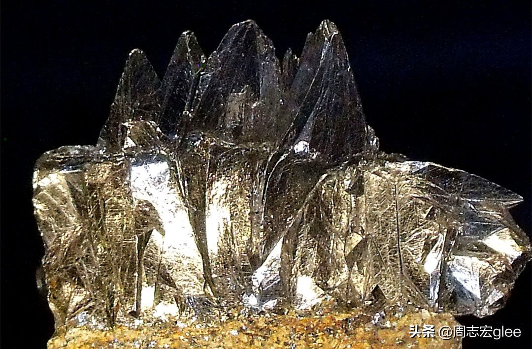 钻石和煤炭的故事寓意,煤炭和钻石有什么关系