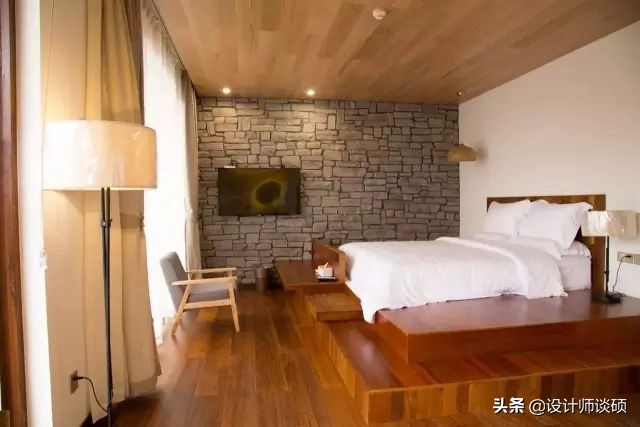 这个40岁大叔为钓鱼租下一座岛,改造破屋成海景房!