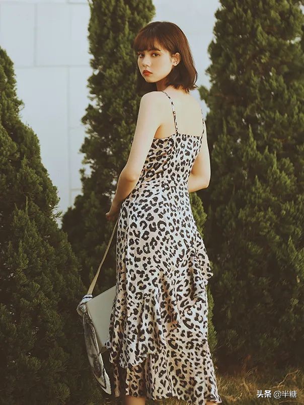 韩剧女主的穿搭连衣裙,韩剧女主穿条纹衬衫