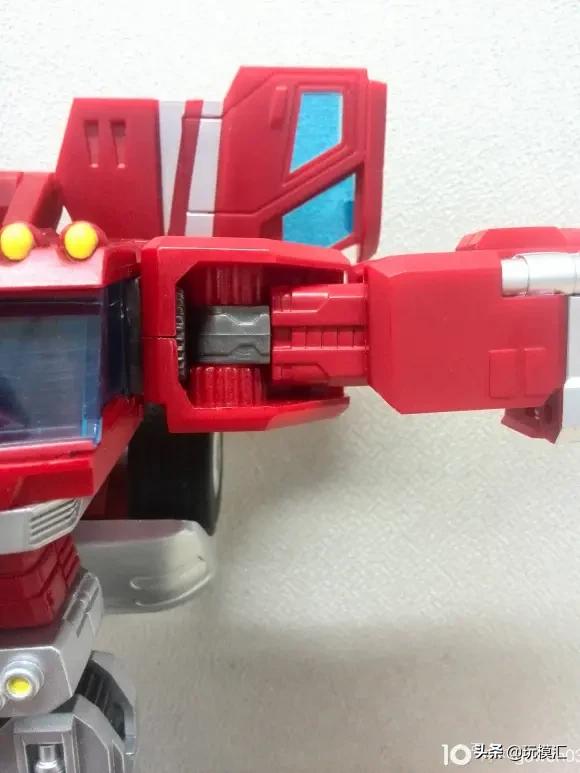 擎天柱电影版ls03玩具,03岁的玩具