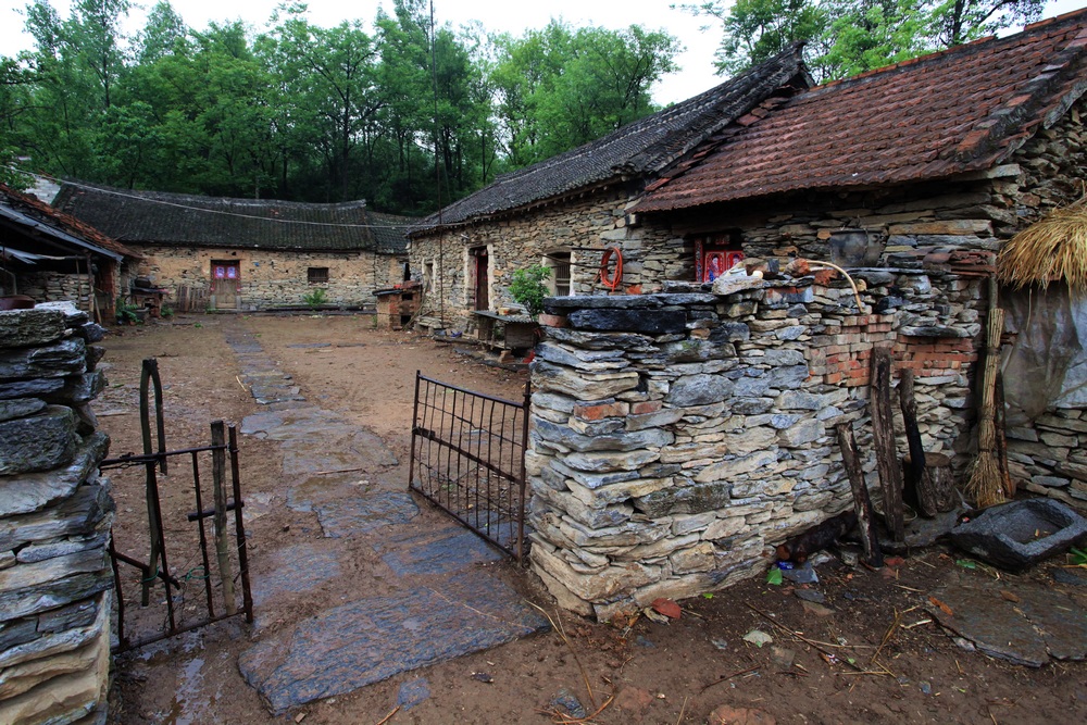 河南人口第一大县市，户籍人口185万，节奏缓慢景美人善