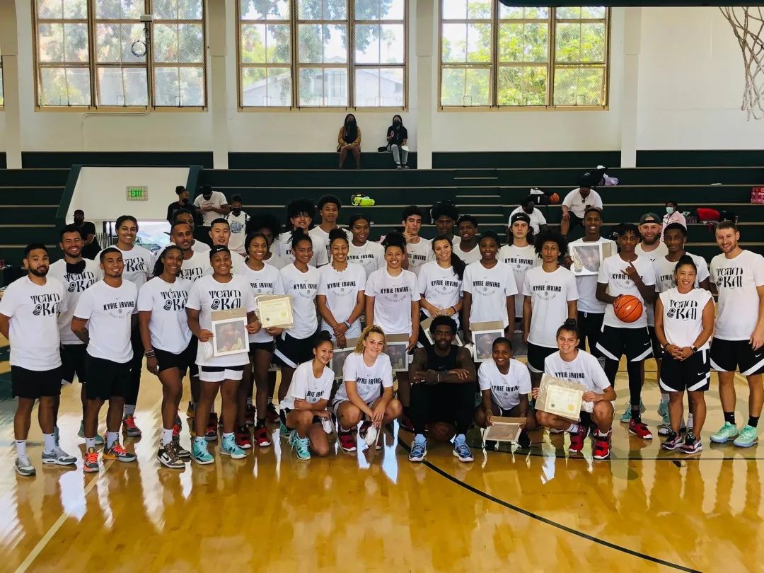 欧文多次嘲讽詹姆斯,欧文最新比赛上脚球鞋