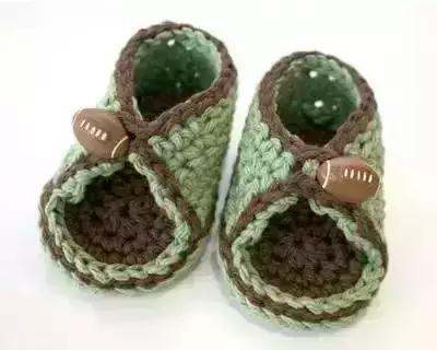 空心线钩织儿童凉鞋小鱼鞋视频,孺子牛夏季女式凉鞋钩织视频教程