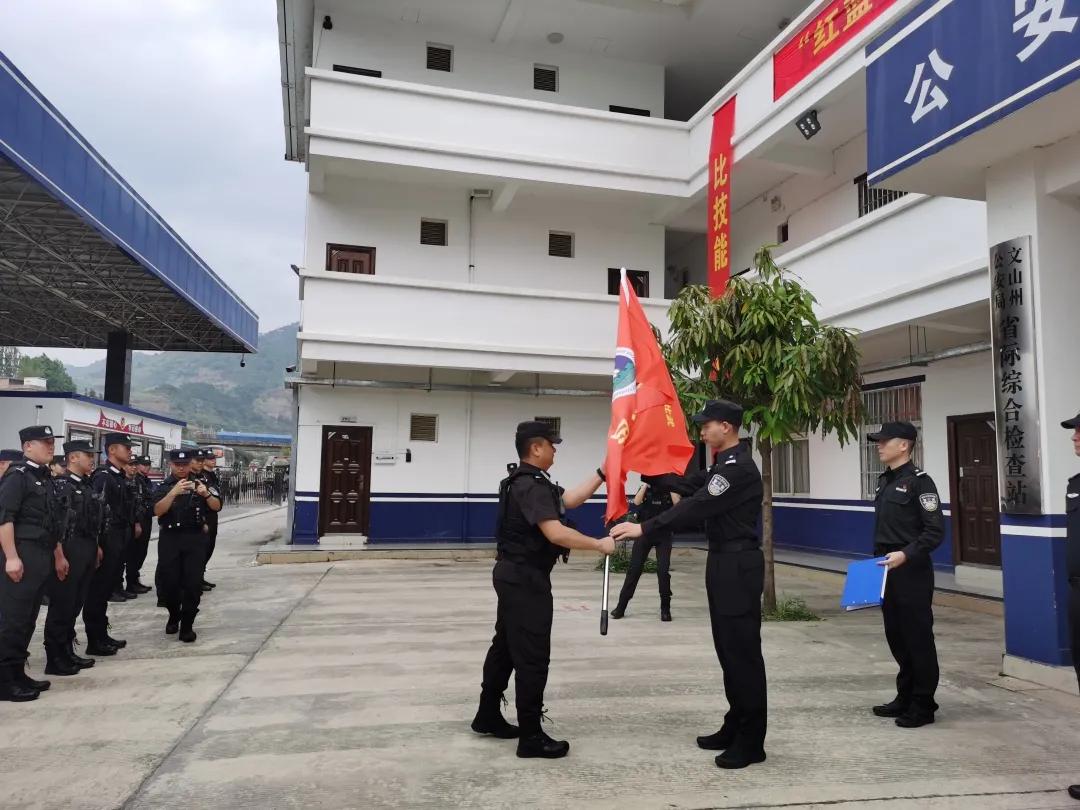 全国红蓝对抗缉毒实战大比武,云南缉毒比武真实视频