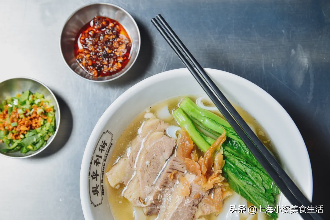 去香港吃遍tvb港星美食,魔都茶餐厅tvb摄影棚