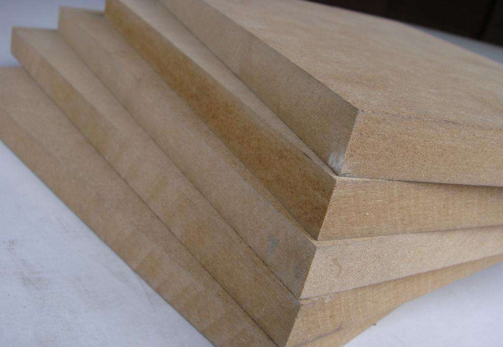 打柜子板哪种最好,免漆板是颗粒板还是密度板