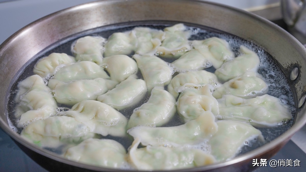 秋天吃白萝卜韭菜饺子,立秋以后吃饺子吃什么馅儿的好