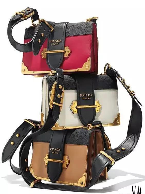 全球奢侈品沙发品牌,全球十大奢侈品名表