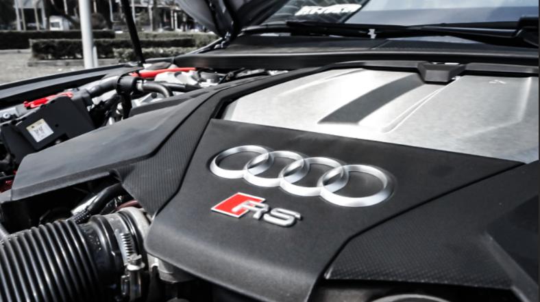 男人的梦想之车2018款奥迪rs7来了,全新一代奥迪rs7闪亮登场