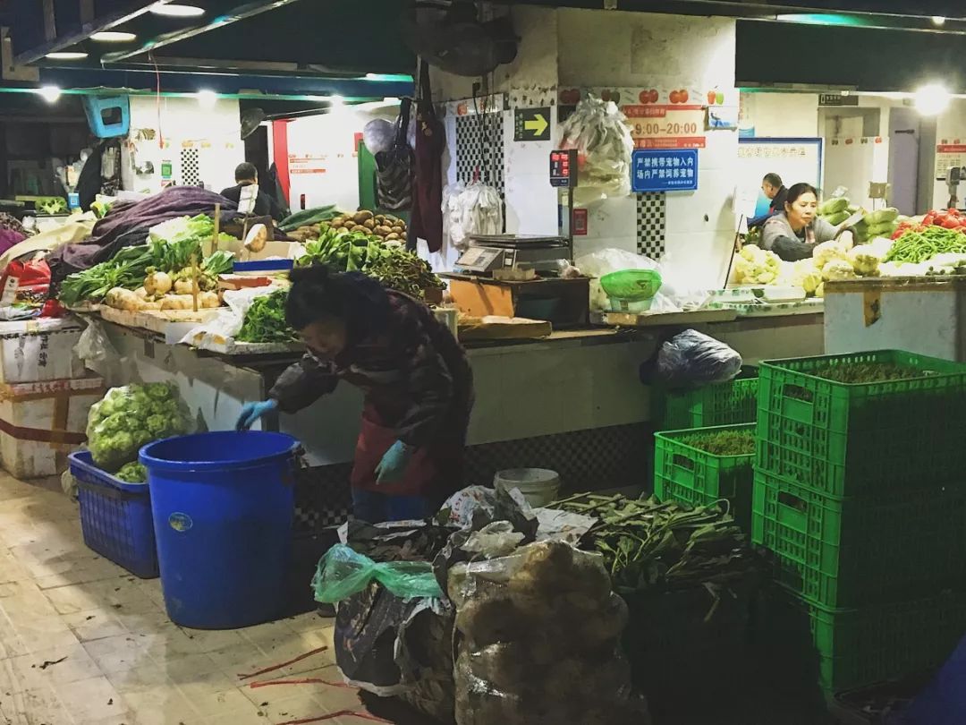 当你抱怨生活太苦,当你抱怨生活又苦又累的时候