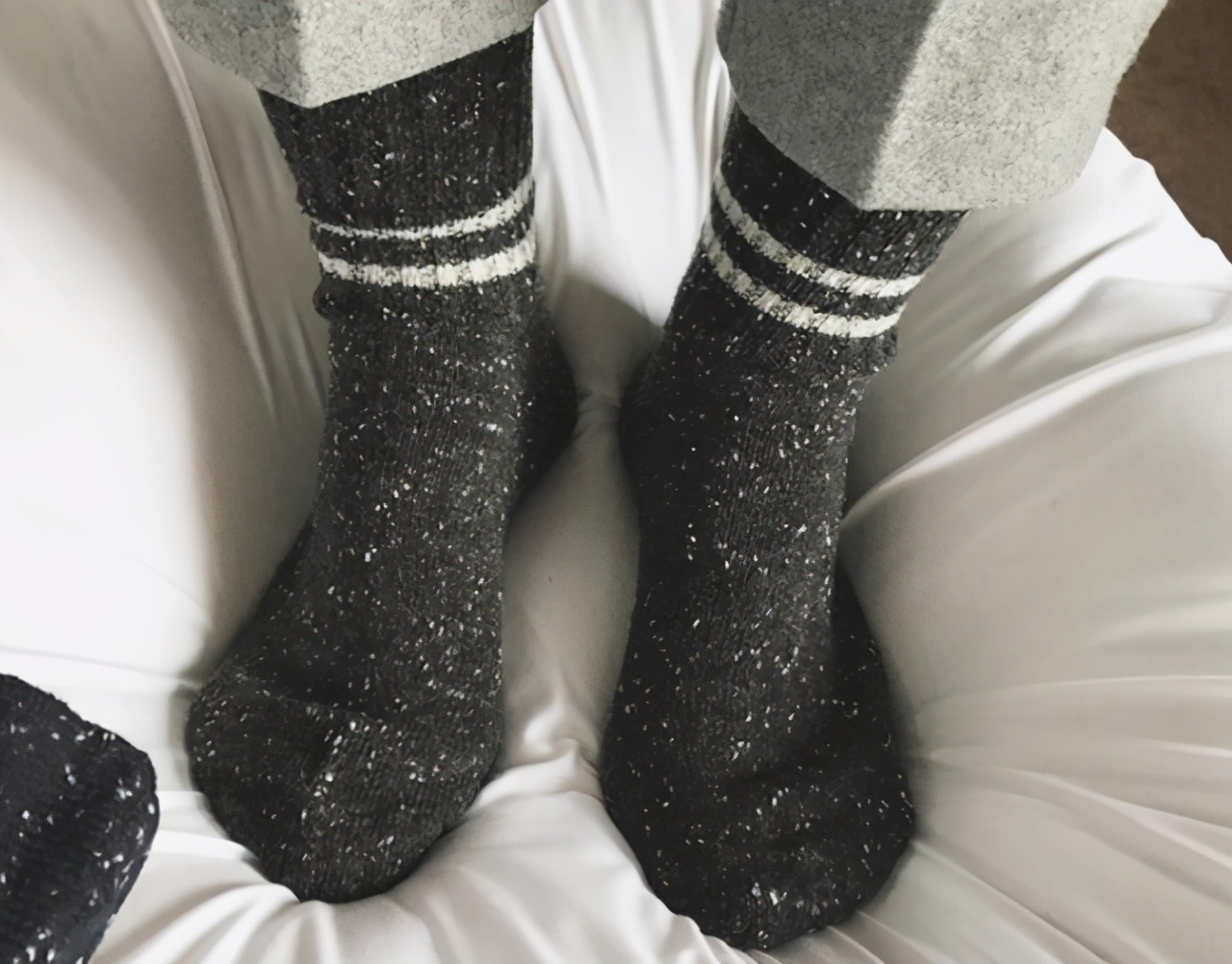 脚冷怎么快速暖和起来小技巧,冬天全身暖和就脚冰冷