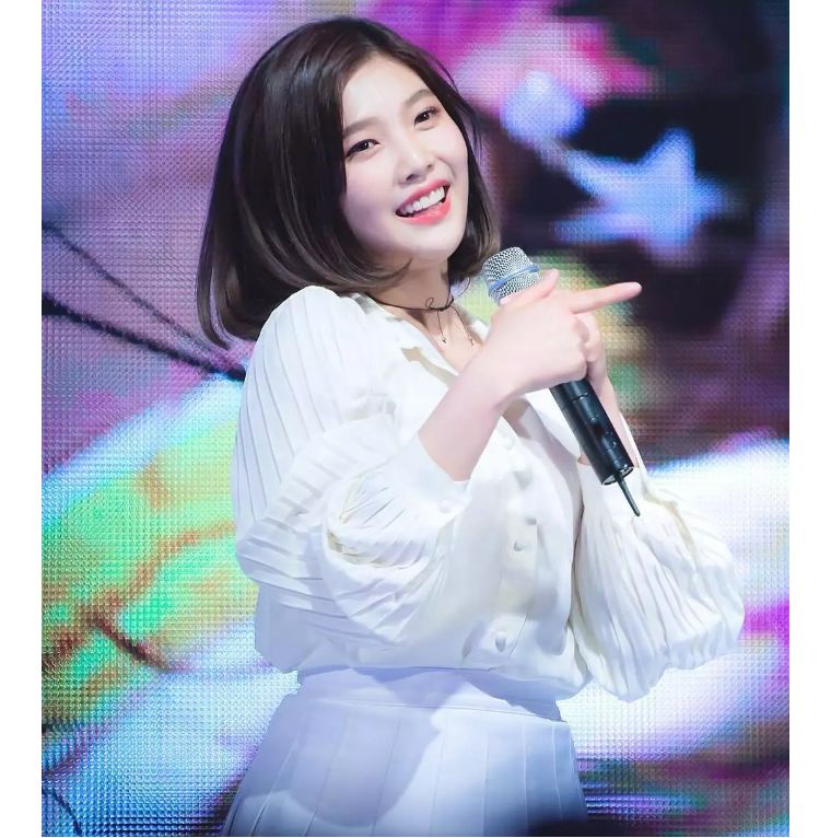 脸颊没肉是太瘦了么,韩国爱豆要瘦到多少斤