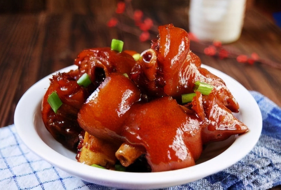 怎样炖猪蹄可以软烂不柴,炖猪蹄的注意事项