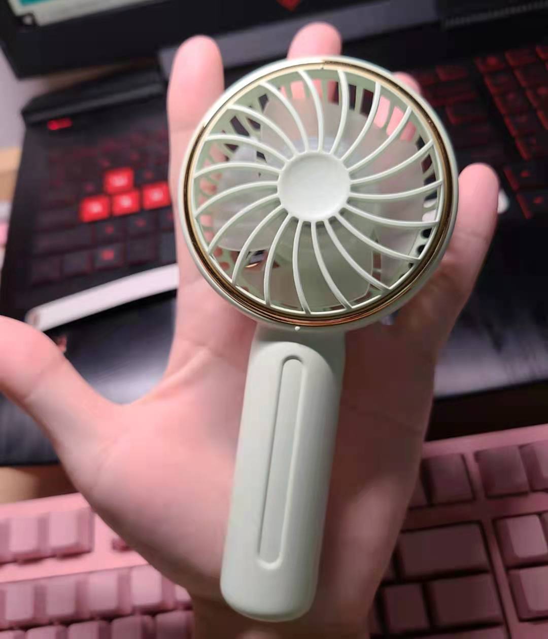 Benks风扇,便携风扇让你清凉整个夏天
