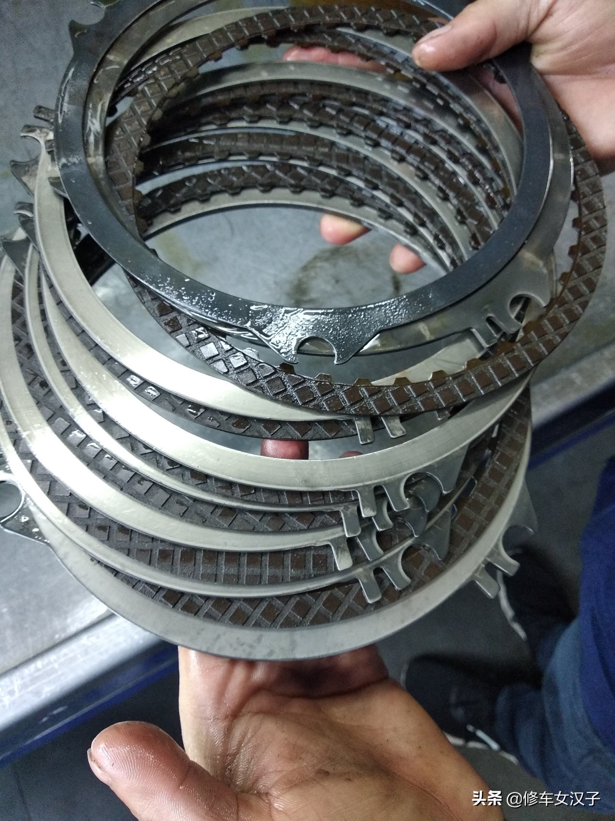 变速箱坏了换好还是修好,变速箱电脑板坏了是修还是换