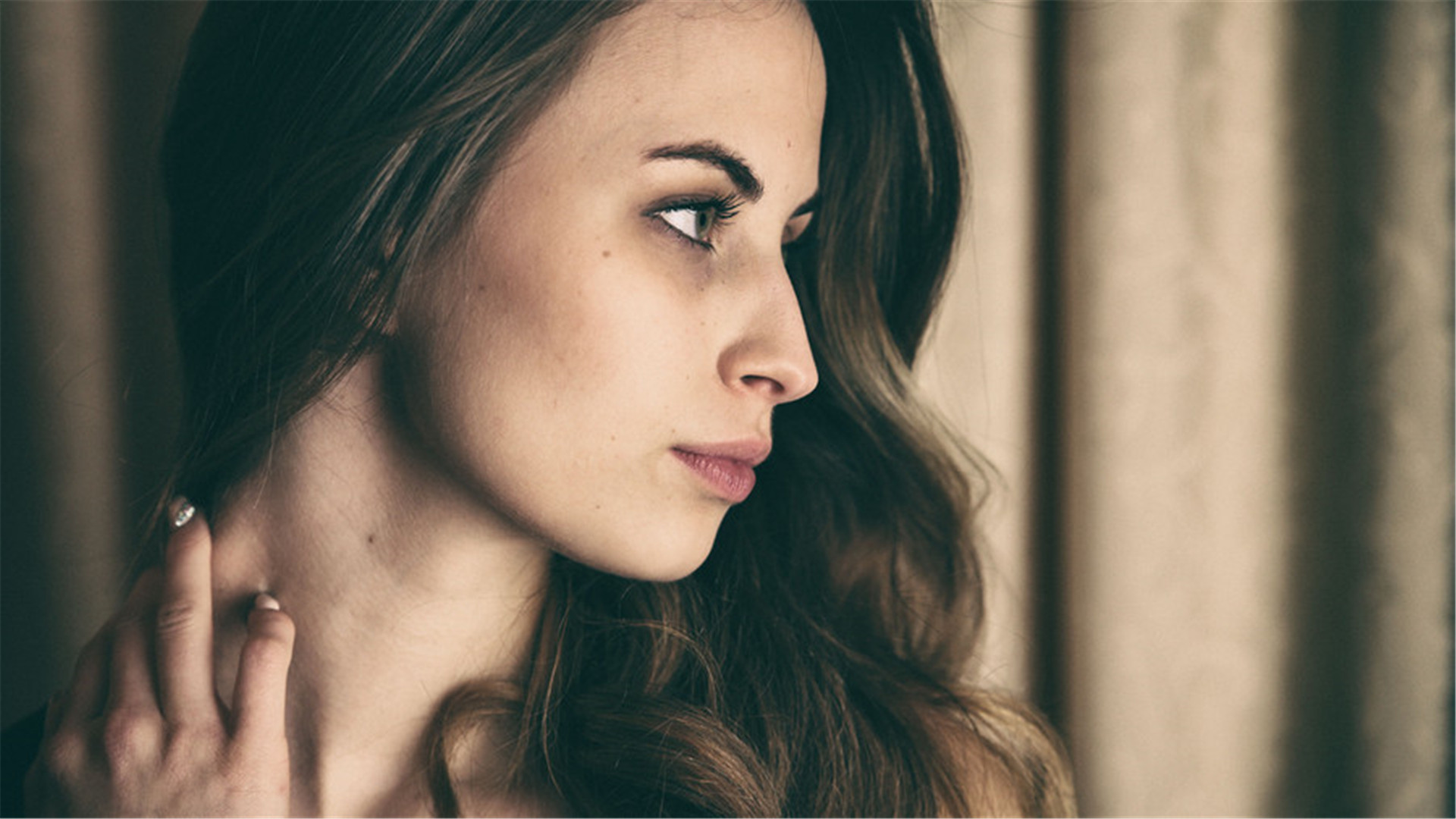 中年女人动了情该怎么办,中年女性动了情的征兆