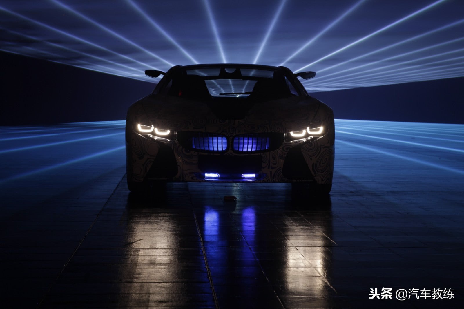 为什么一般车灯比较暗,为什么车灯特别亮呢怎么解决