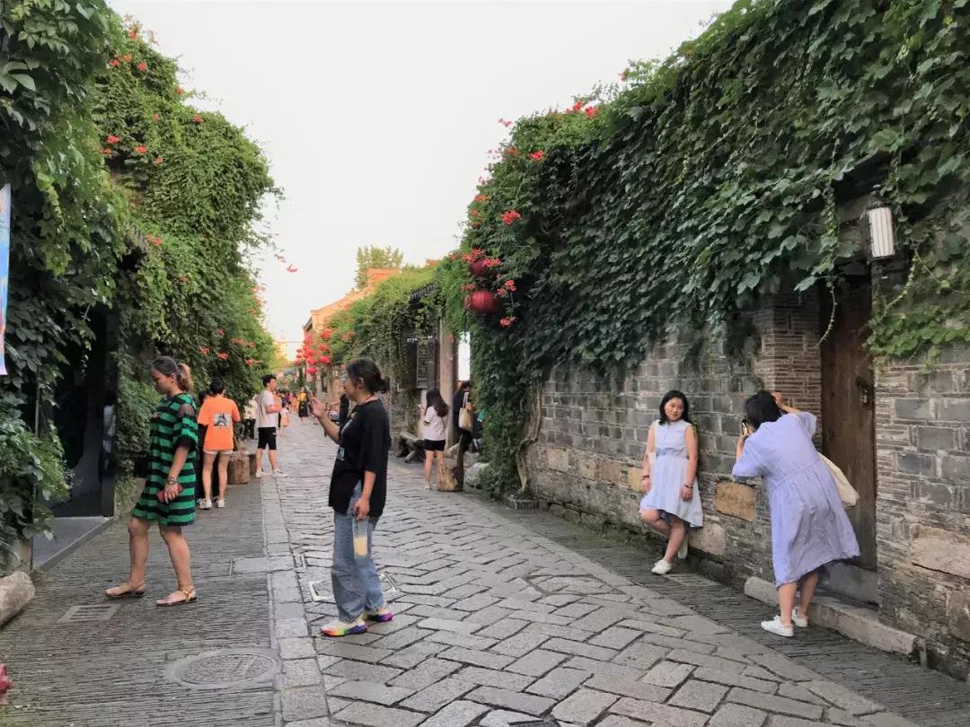 旧厂房改造文创园,淄博文创集市旧厂房改造陶艺