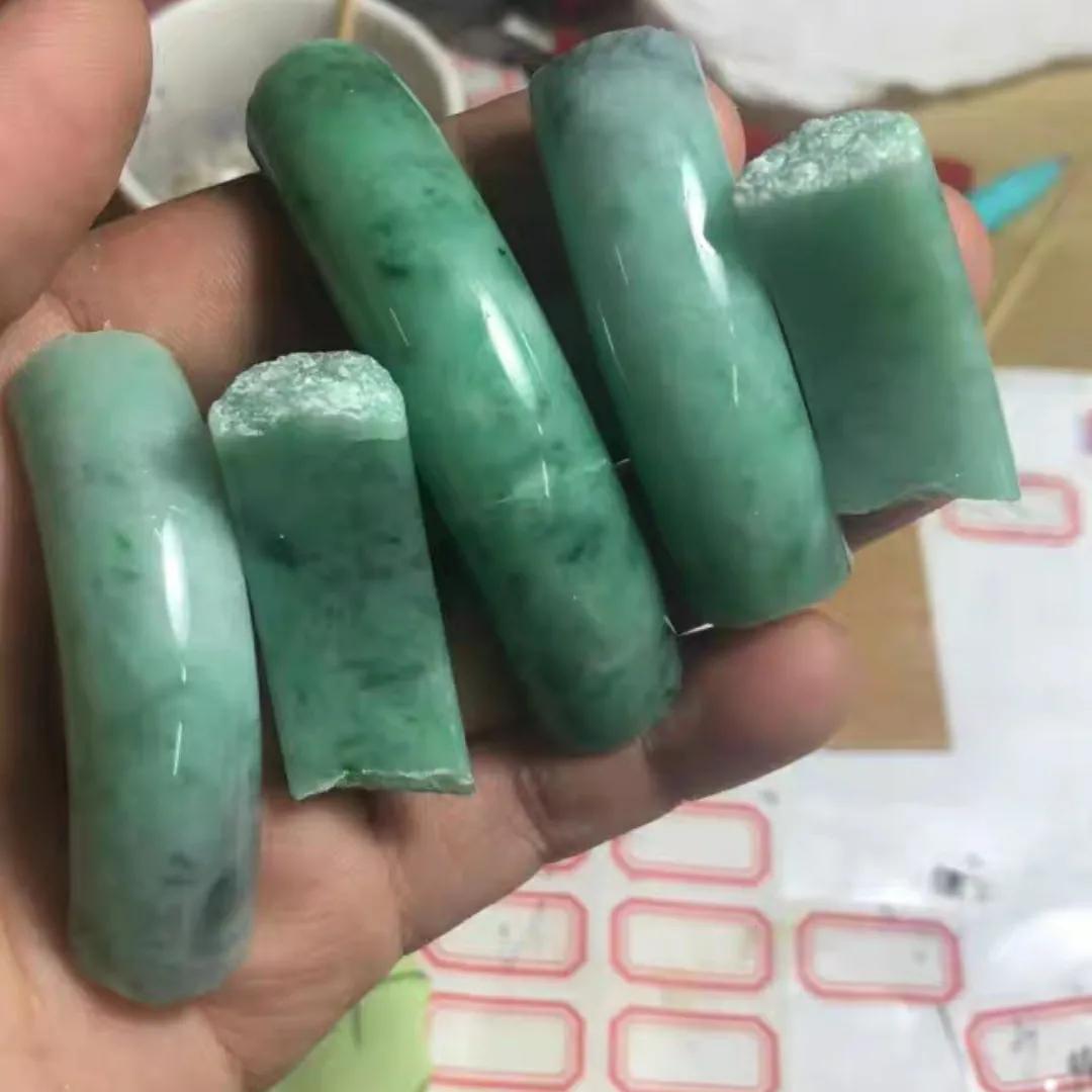 玉手镯断了是什么寓意,玉手镯没有断有裂痕代表什么