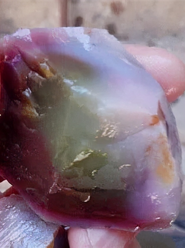 玛瑙五颜六色的珠子,糖果色玛瑙与盐源玛瑙的区别