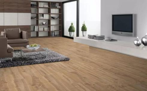 家里地板颜色太难看了?30老师傅教你4种方法,省钱还变好看