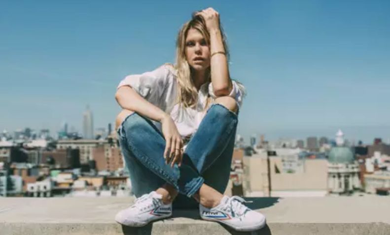 中国地摊经济带动了世界,中国地摊鞋成了国际大牌