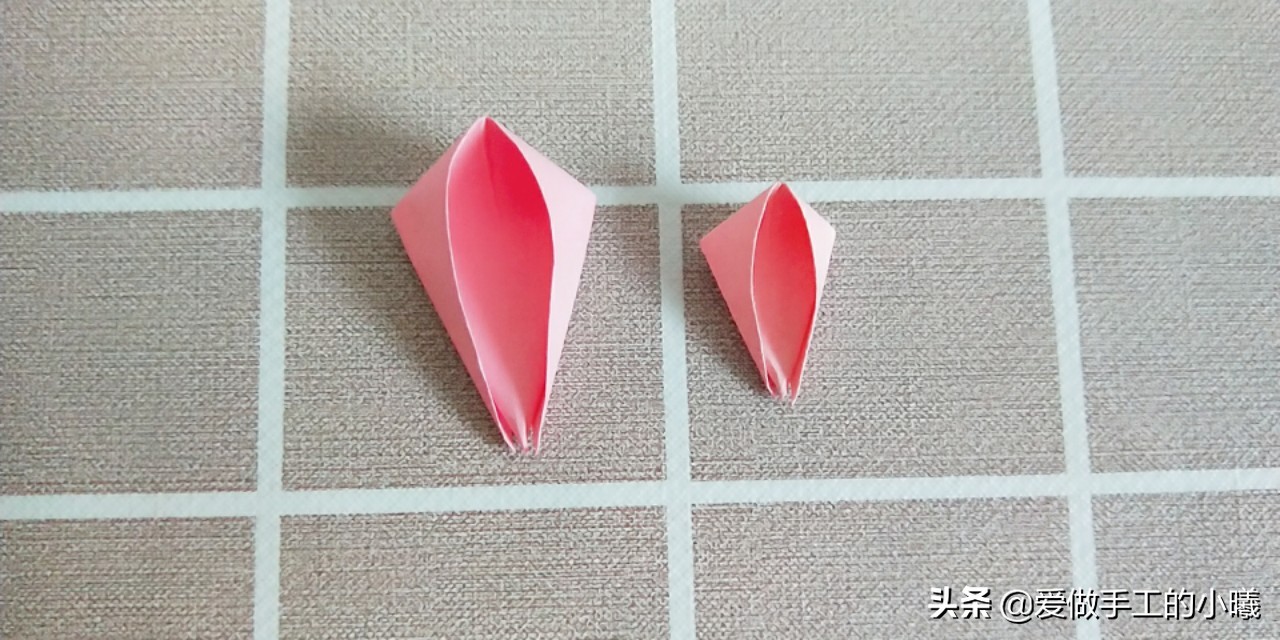 手工折纸牡丹花朵制作方法图解,单页花朵折纸布置店面教程图解