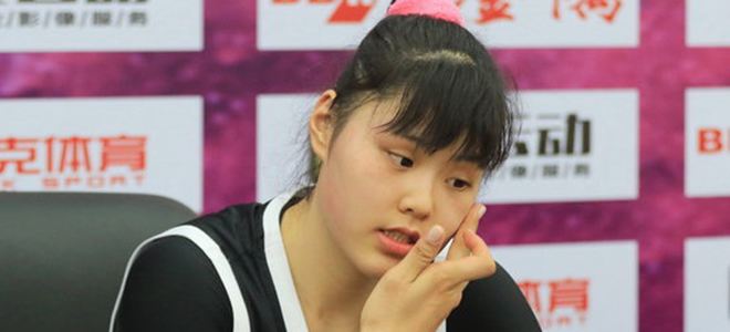 女篮奥尼尔刘禹彤李月汝,中国女篮女版奥尼尔