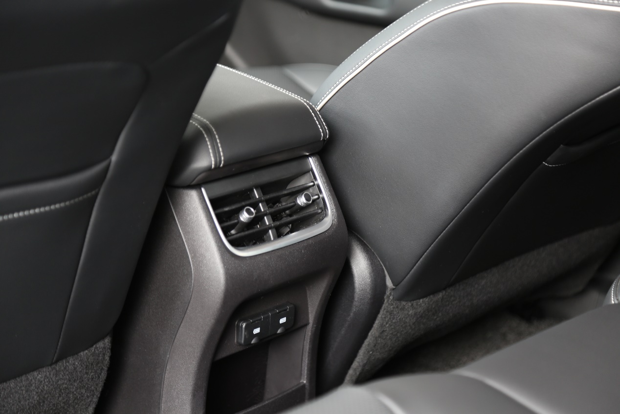 坦克300这款车多少钱七座,坦克300五款车型买哪一款最合适