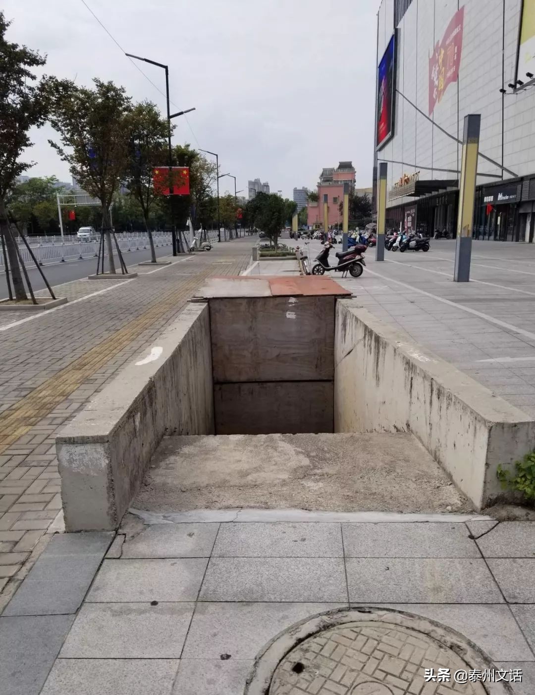 泰州市东进路地下通道,泰州茂业地下通道