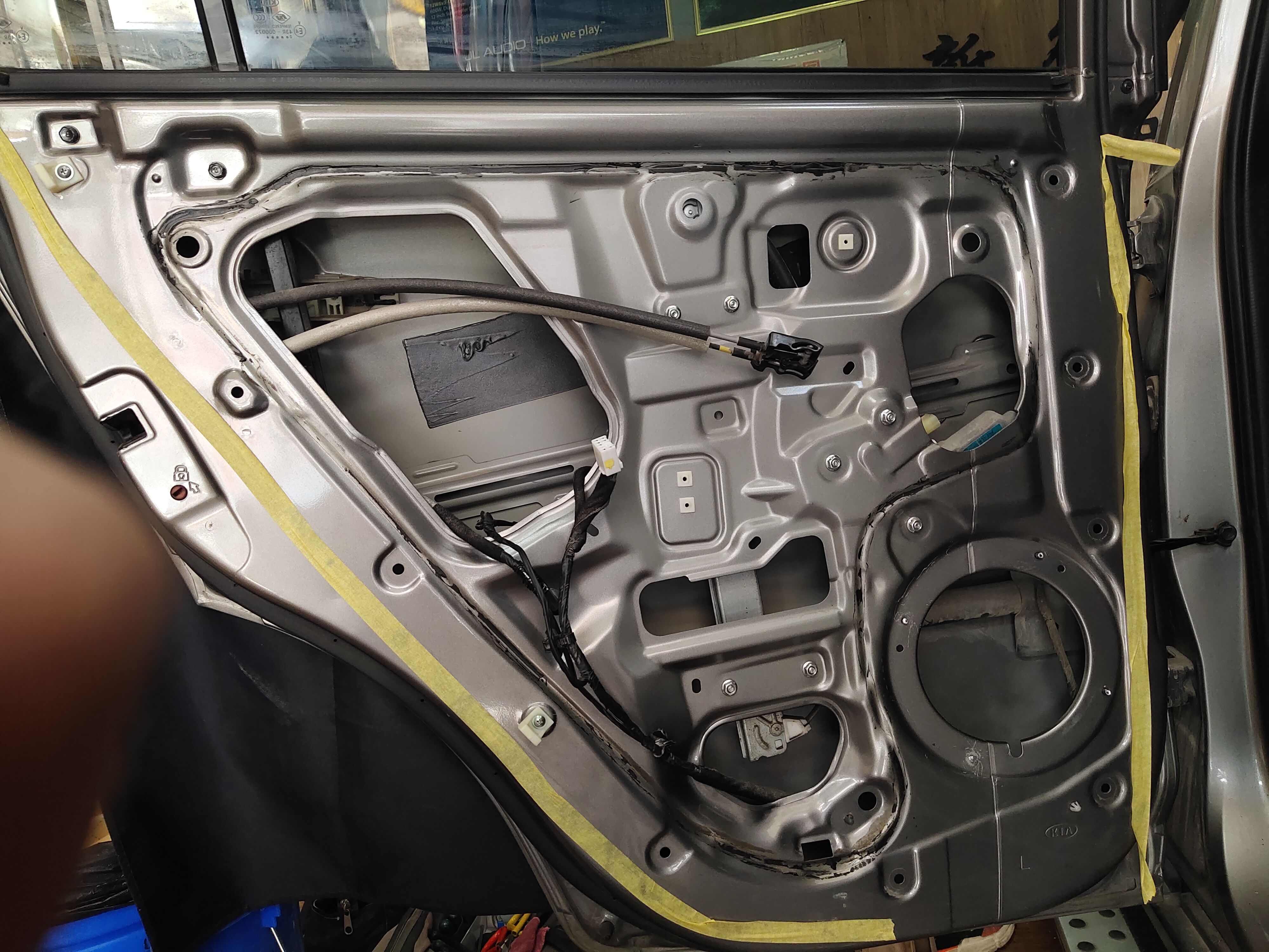 y450喇叭声音单薄,中音喇叭单薄