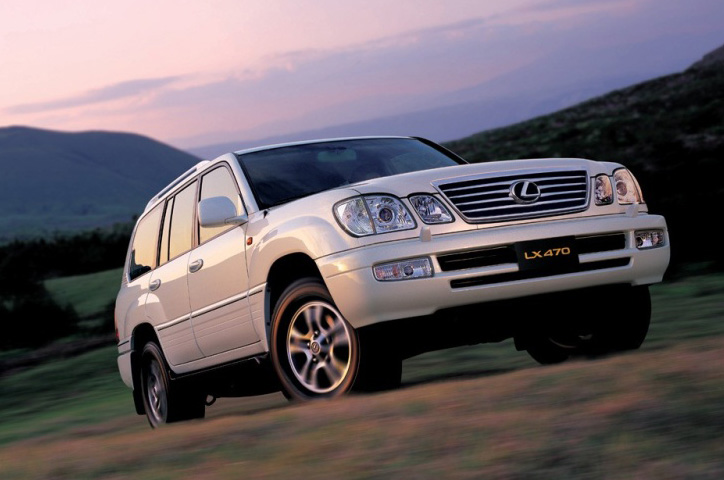 丰田陆巡对比沃尔沃xc60,丰田陆巡和雷克萨斯570哪个好