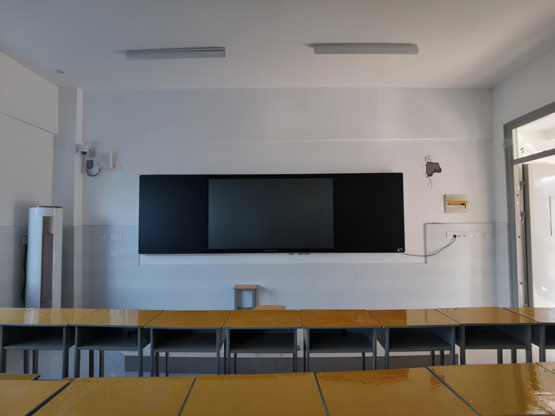 智能黑板不是魔法，但却是打开创造力的神器