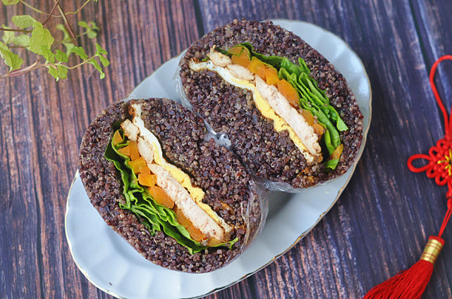 大米饭团超简单做法,不用海苔的紫米饭团自己在家做