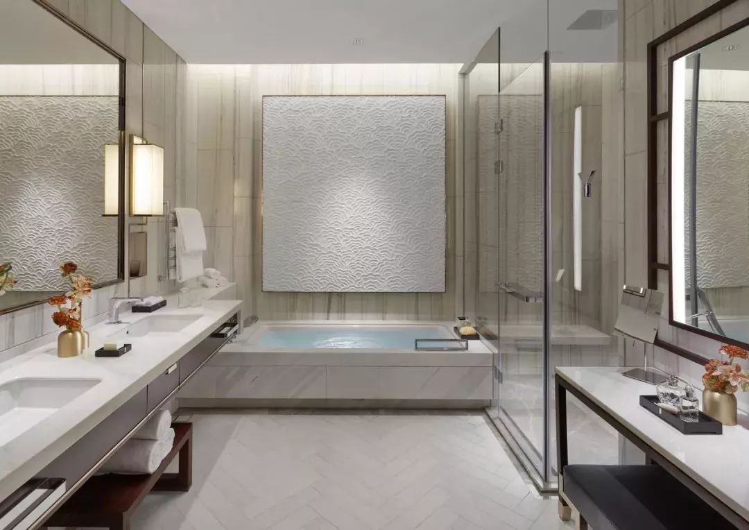 可以看到紫禁城日升月落的酒店，你来不来？