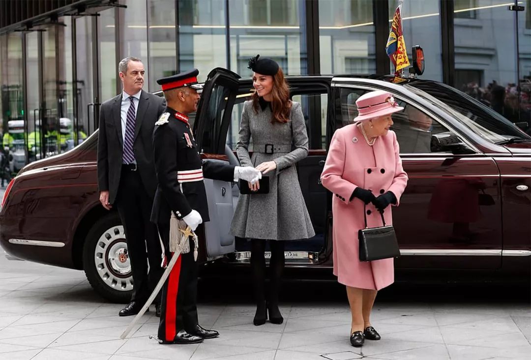 姊呮牴鐜嬪閽堢伕,瀛曞姊呮牴鎬庝箞璁粌