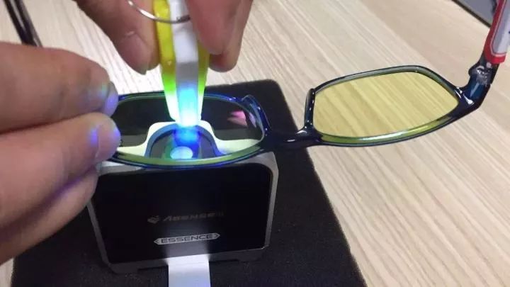 中国6亿人近视为什么不戴眼镜,中国近7亿人近视