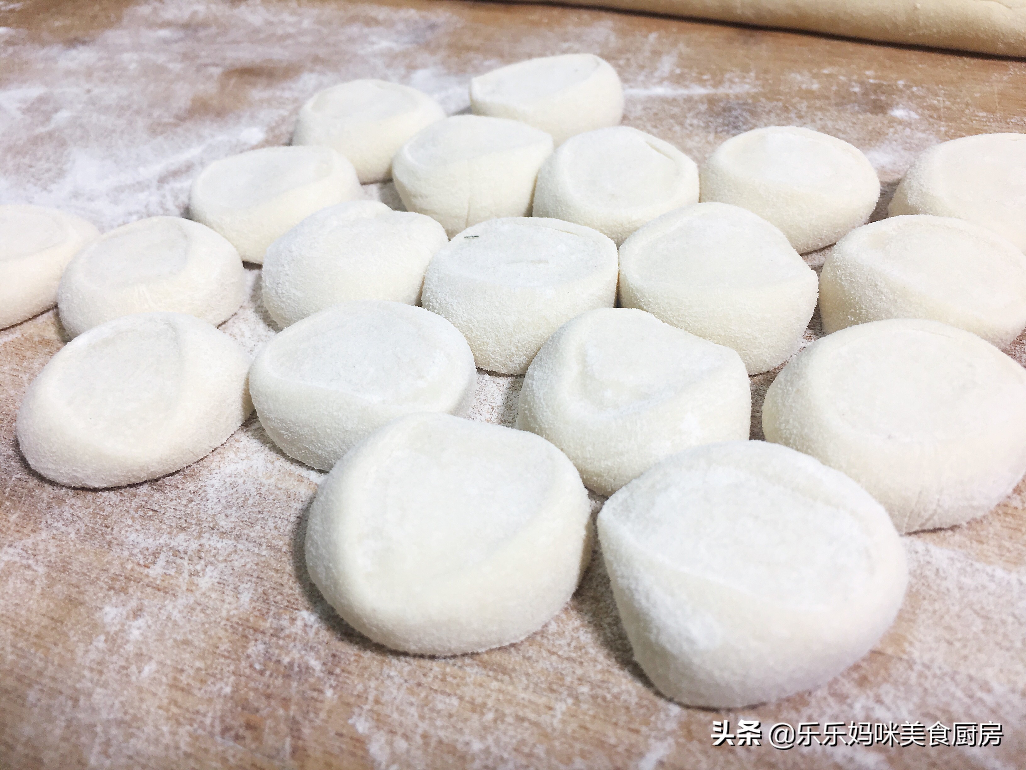 素饺子馅怎么调最好吃家常做法,素饺子什么馅好吃又简单做法