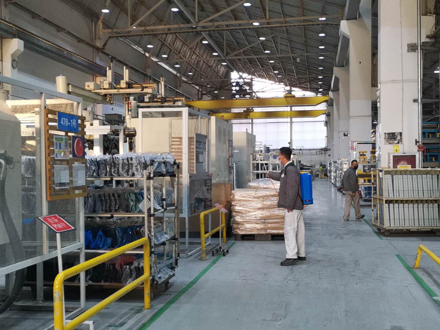 青岛市新都电子厂,青岛新都电子车间