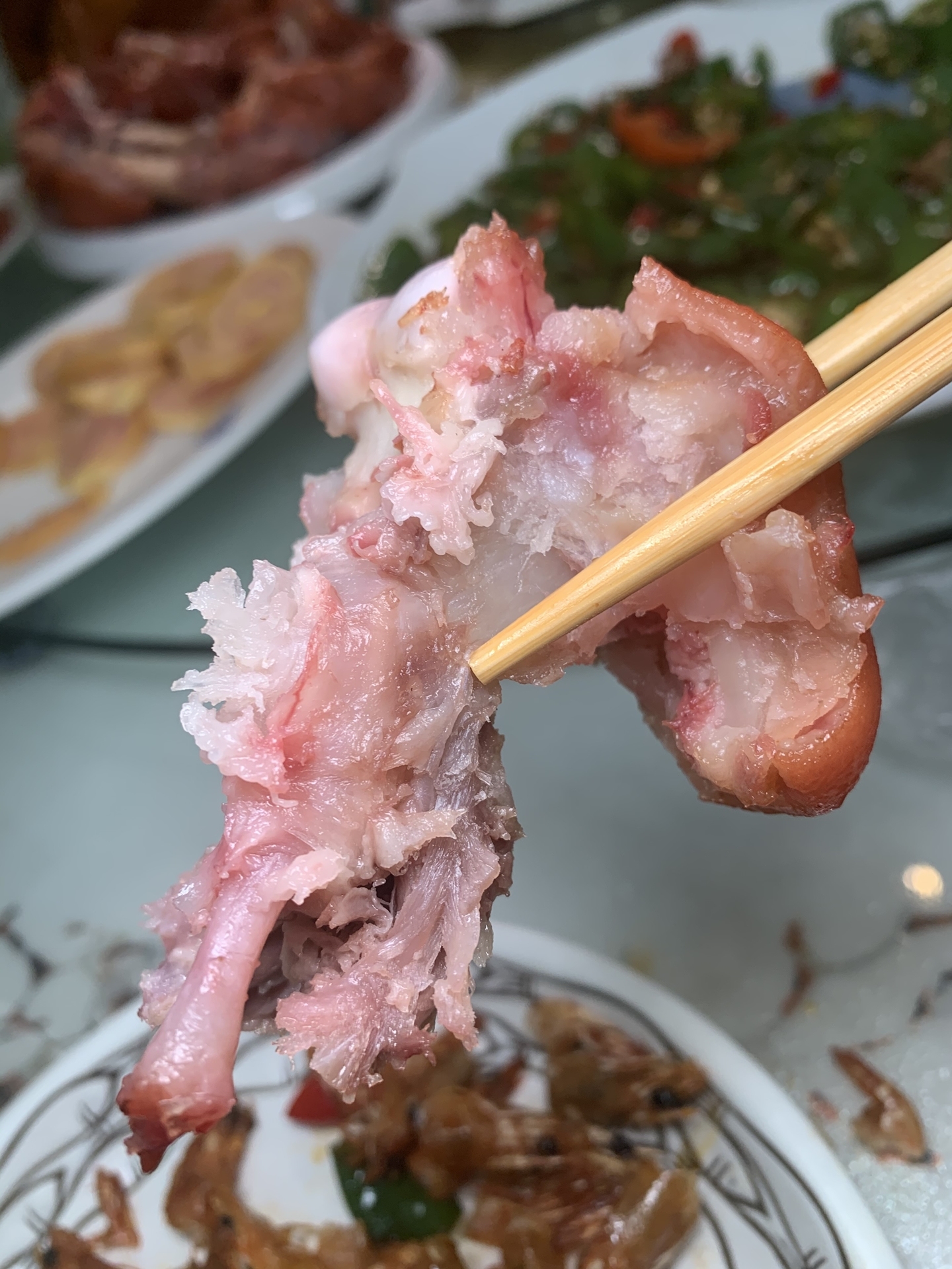 长春汽车厂美食肥肠,长春老胖熏酱猪手