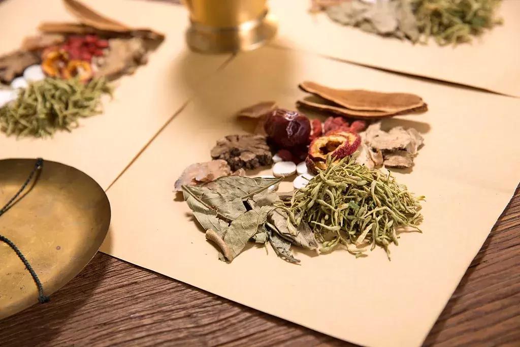 最伤肝的五种中药,最伤肝9类药一定有你常吃的