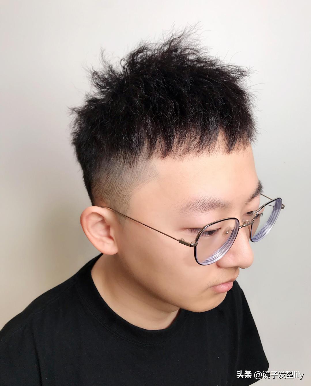 最潮男士发型50款适合各种脸型哦,越简单越帅气的男士发型8款