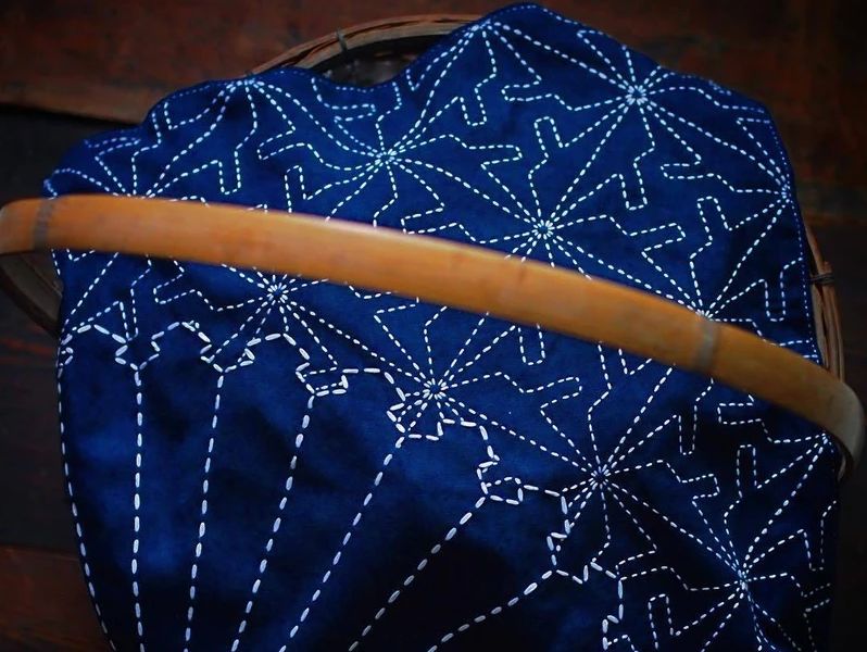 刺绣绣法最简单的方法,刺绣经典针法与图案珠绣