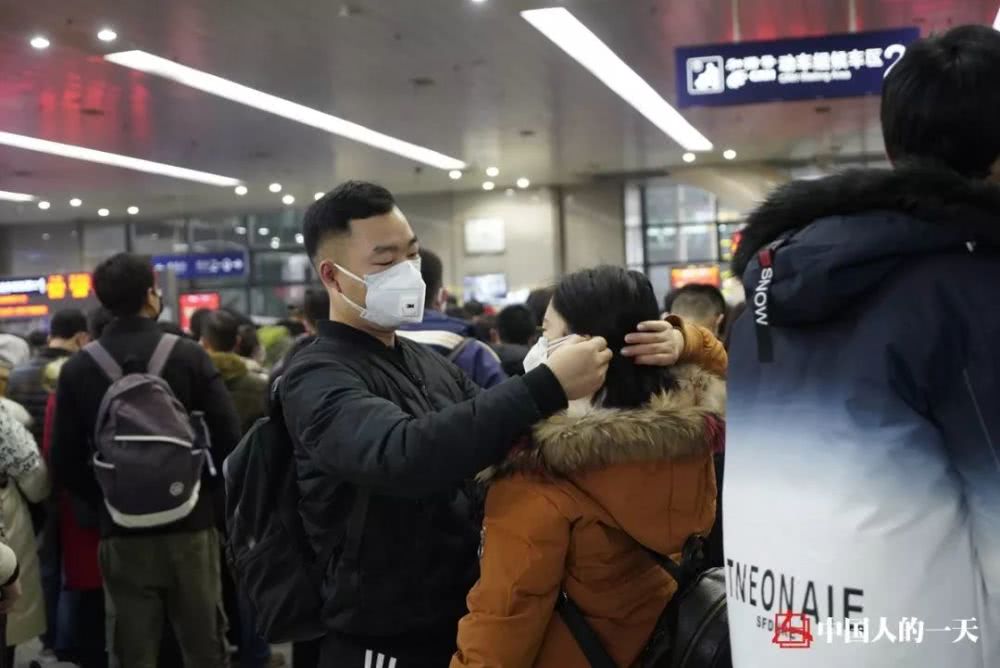 发烧37.9度，我从武汉回家过年，被爸妈关了一个月