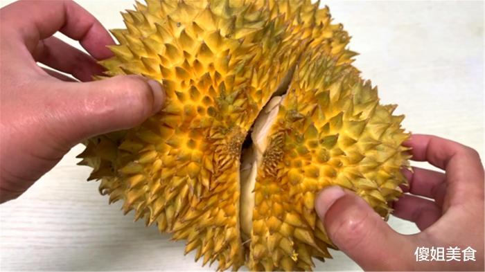 买榴莲别贪便宜,买榴莲千万别买开口的