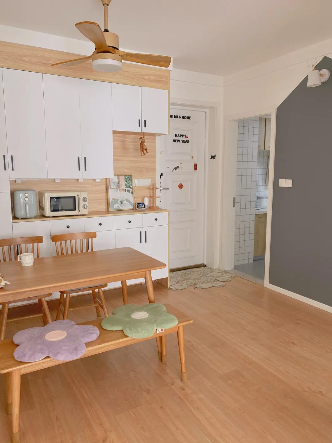 又一独居女孩爆红！买下60m²二手房，仅花4.5W装成全能“大胃王”